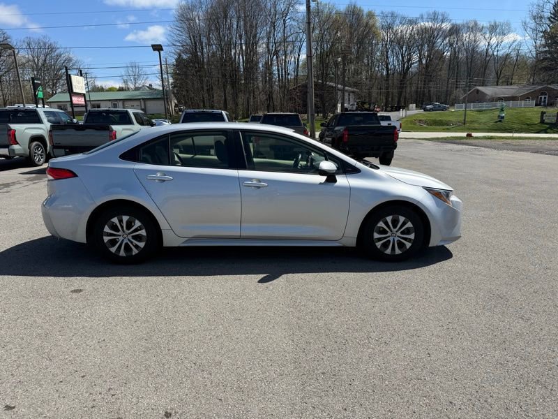 Used 2022 Toyota Corolla LE image 5