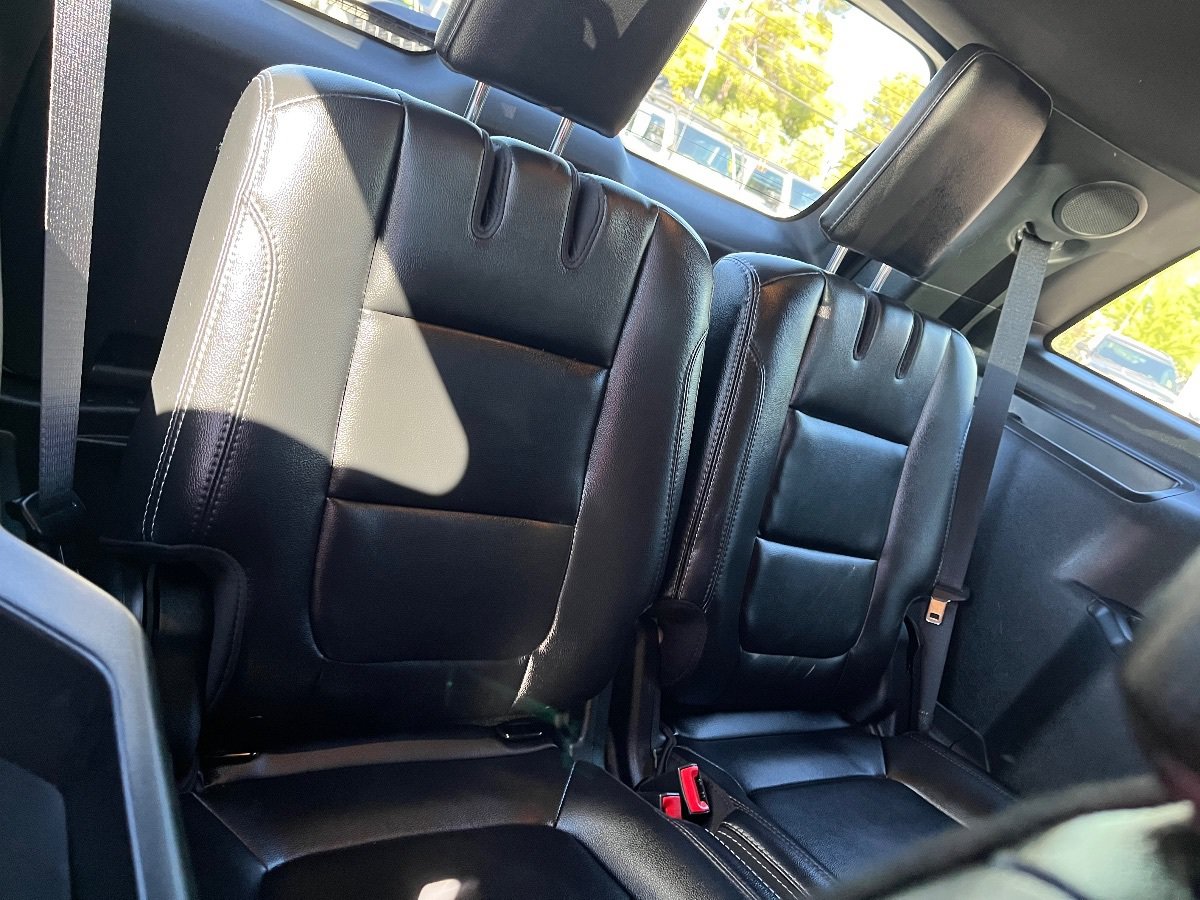 Used 2019 Ford Explorer Limited w/ Class III Trailer Tow Package FWD image 35