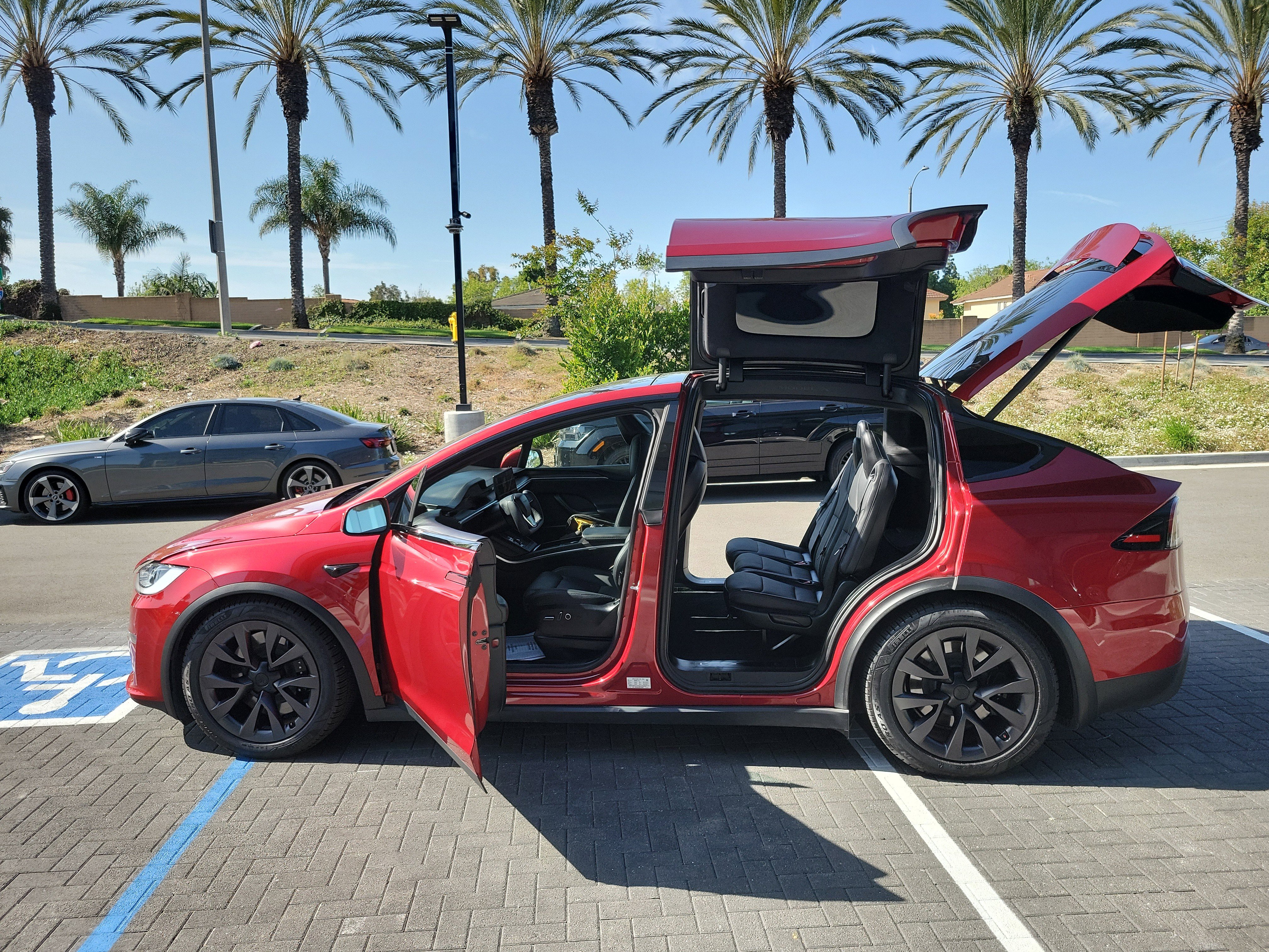 Used 2024 Tesla Model X Long Range AWD/4WD image 16