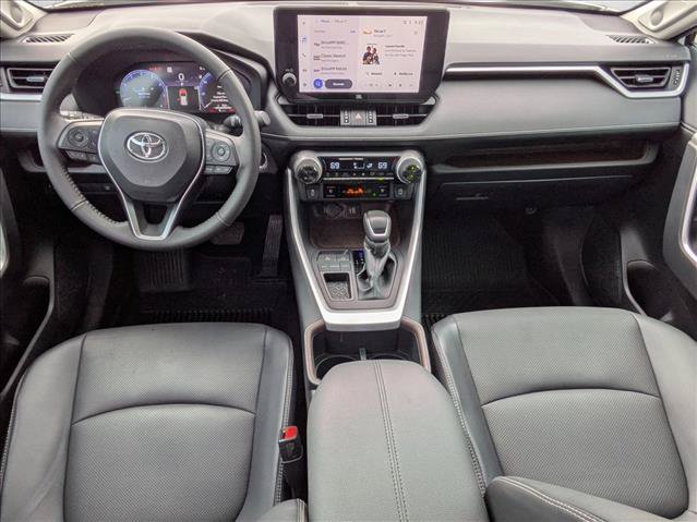 Used 2025 Toyota RAV4 Limited FWD image 17