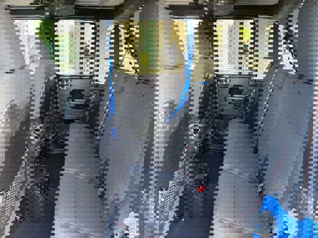 Used 2024 Jeep Wrangler Unlimited Rubicon image 28