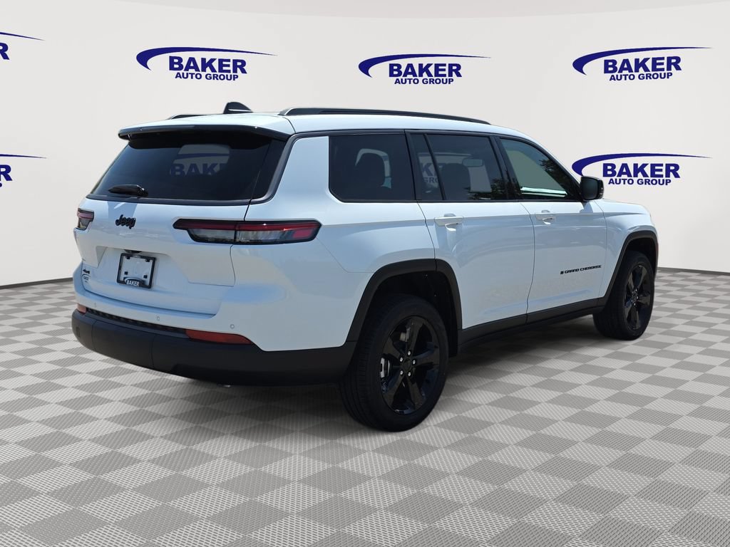 New 2026 Jeep Grand Cherokee L Limited w/ Limited Altitude Package AWD/4WD image 3