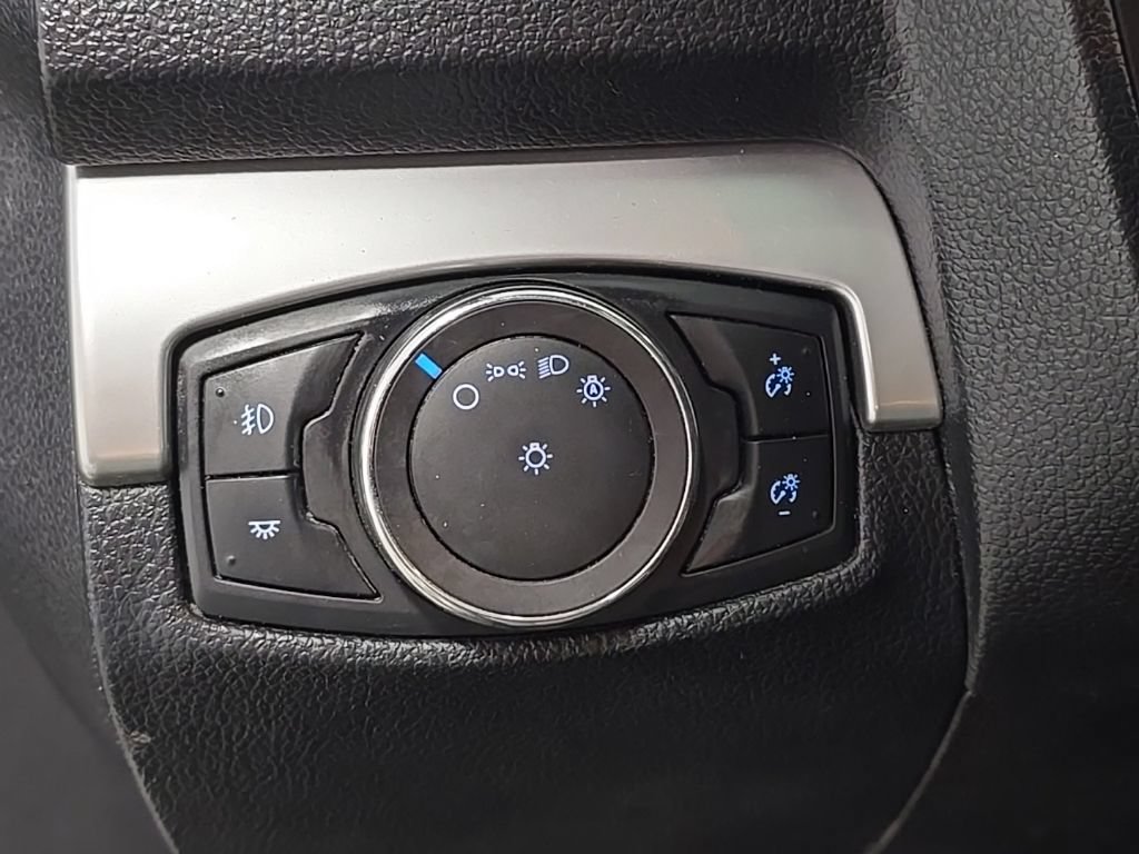 Used 2017 Ford Explorer XLT FWD image 14