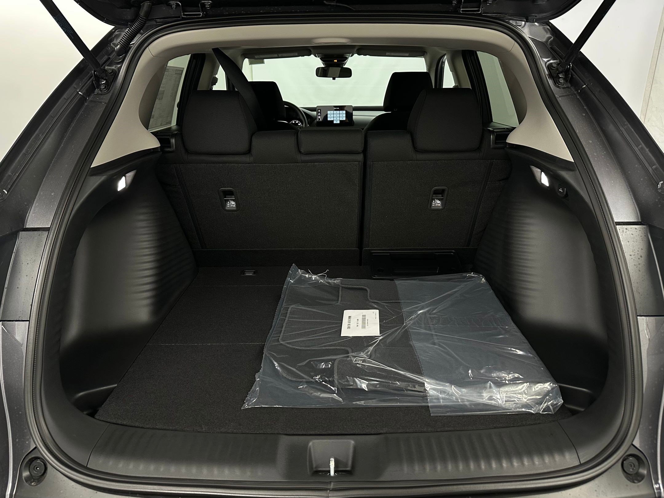 New 2026 Honda HR-V LX image 23