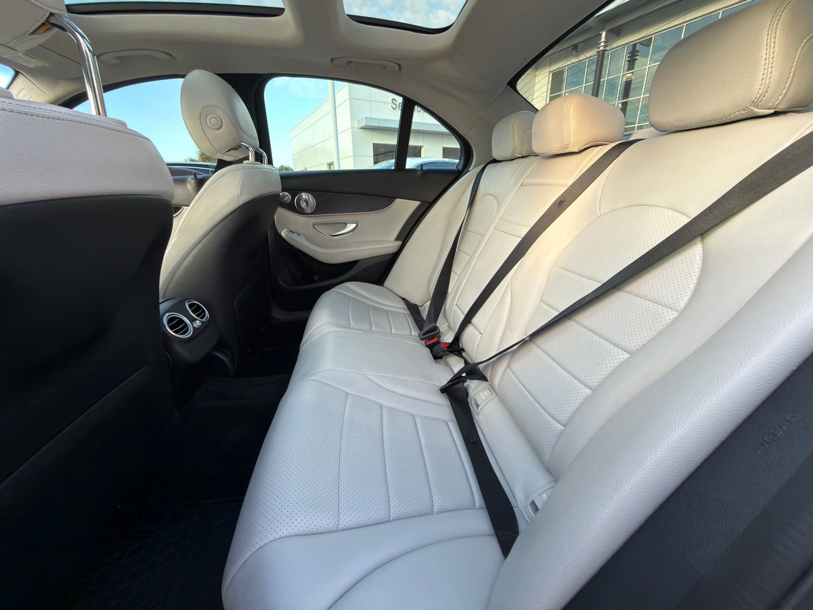 Used 2017 Mercedes-Benz C 300 Sedan image 15