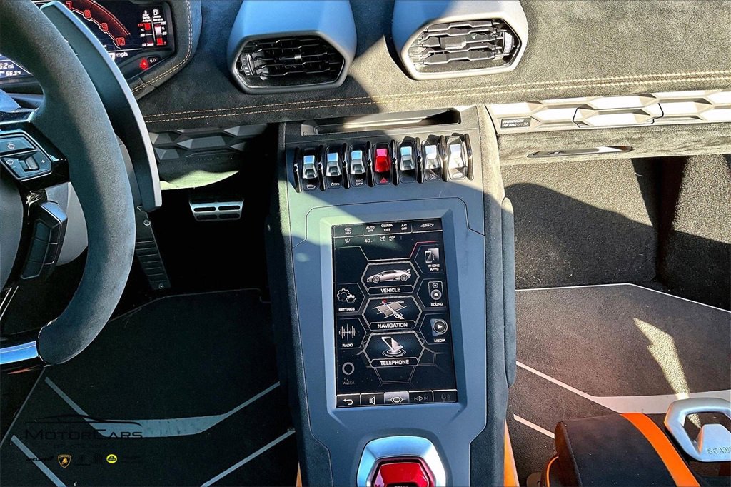Used 2022 Lamborghini Huracan STO image 8