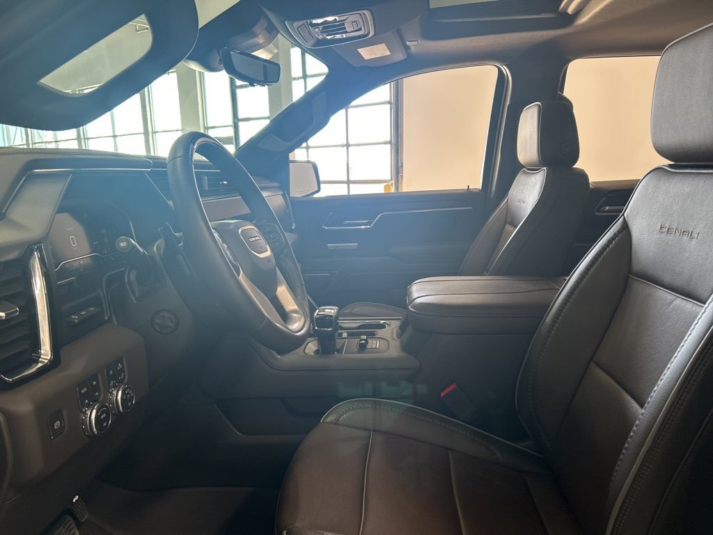 Used 2024 GMC Sierra 1500 Denali w/ Technology Package image 9