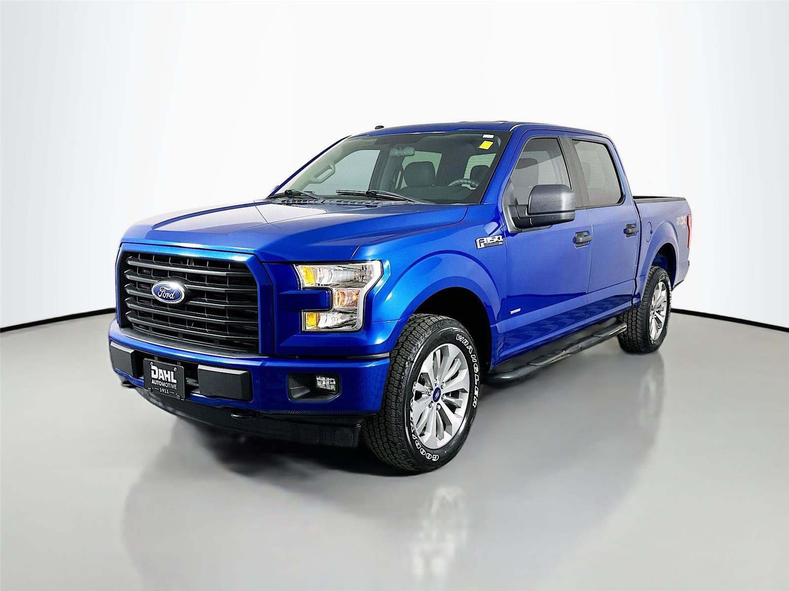 Used 2017 Ford F150 XL w/ Equipment Group 101A Mid image 3