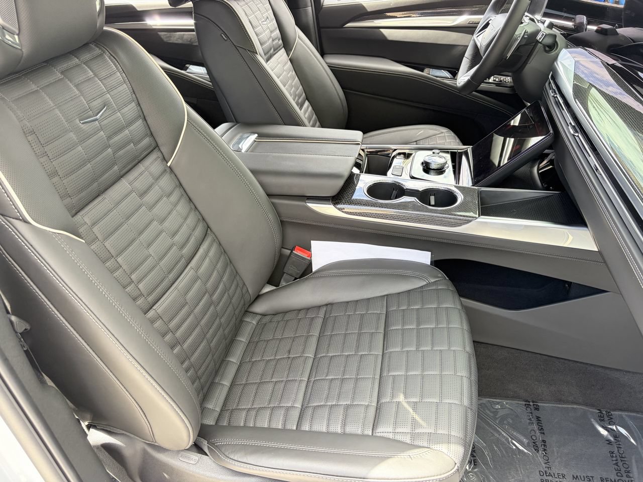 Certified 2026 Cadillac Escalade ESV V AWD/4WD image 11
