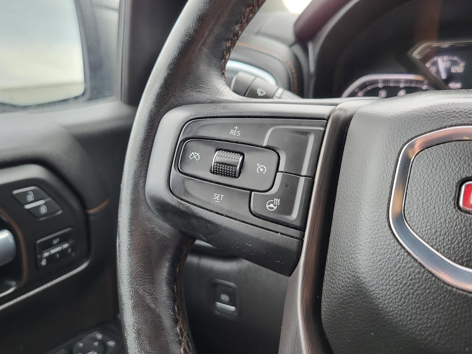 Used 2021 GMC Sierra 1500 AT4 w/ AT4 Preferred Package image 21