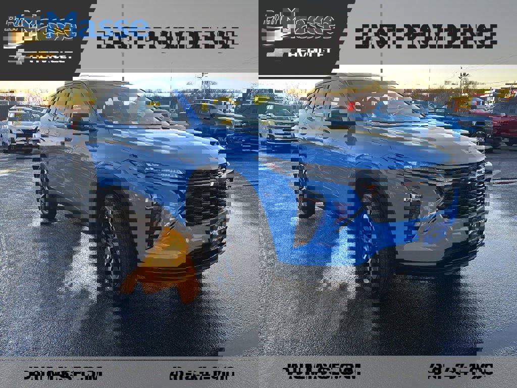 Certified 2024 Chevrolet Trax RS w/ Driver Confidence Package image 3