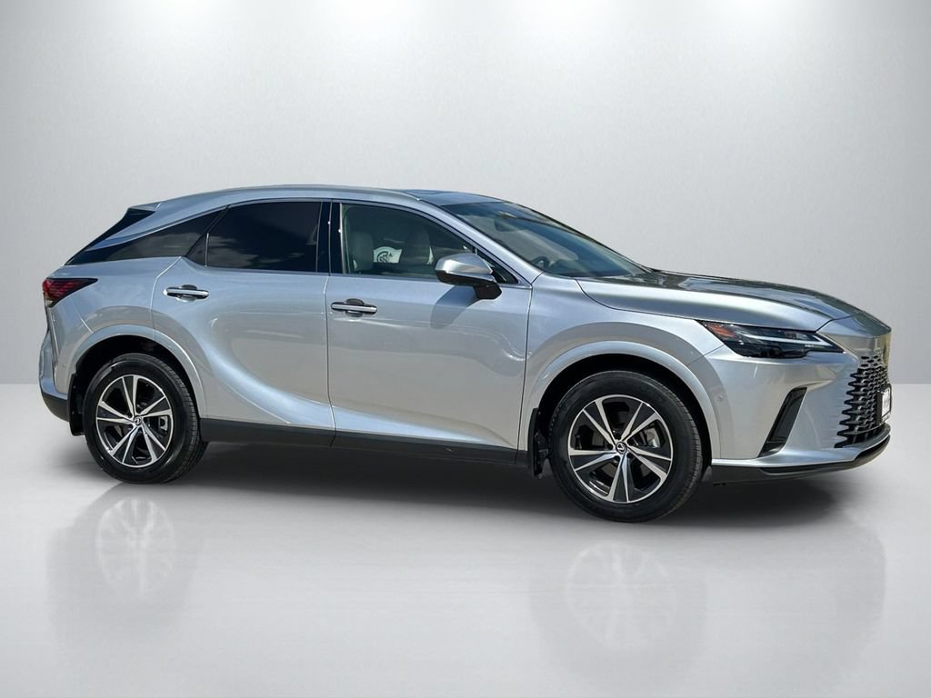 Used 2023 Lexus RX 350h w/ Accessory Package (2T) AWD/4WD image 4