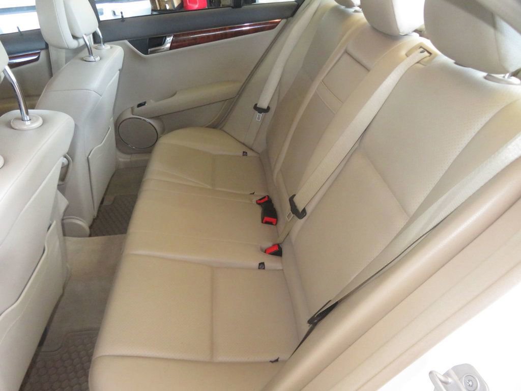 Used 2011 Mercedes-Benz C 300 Sedan image 22