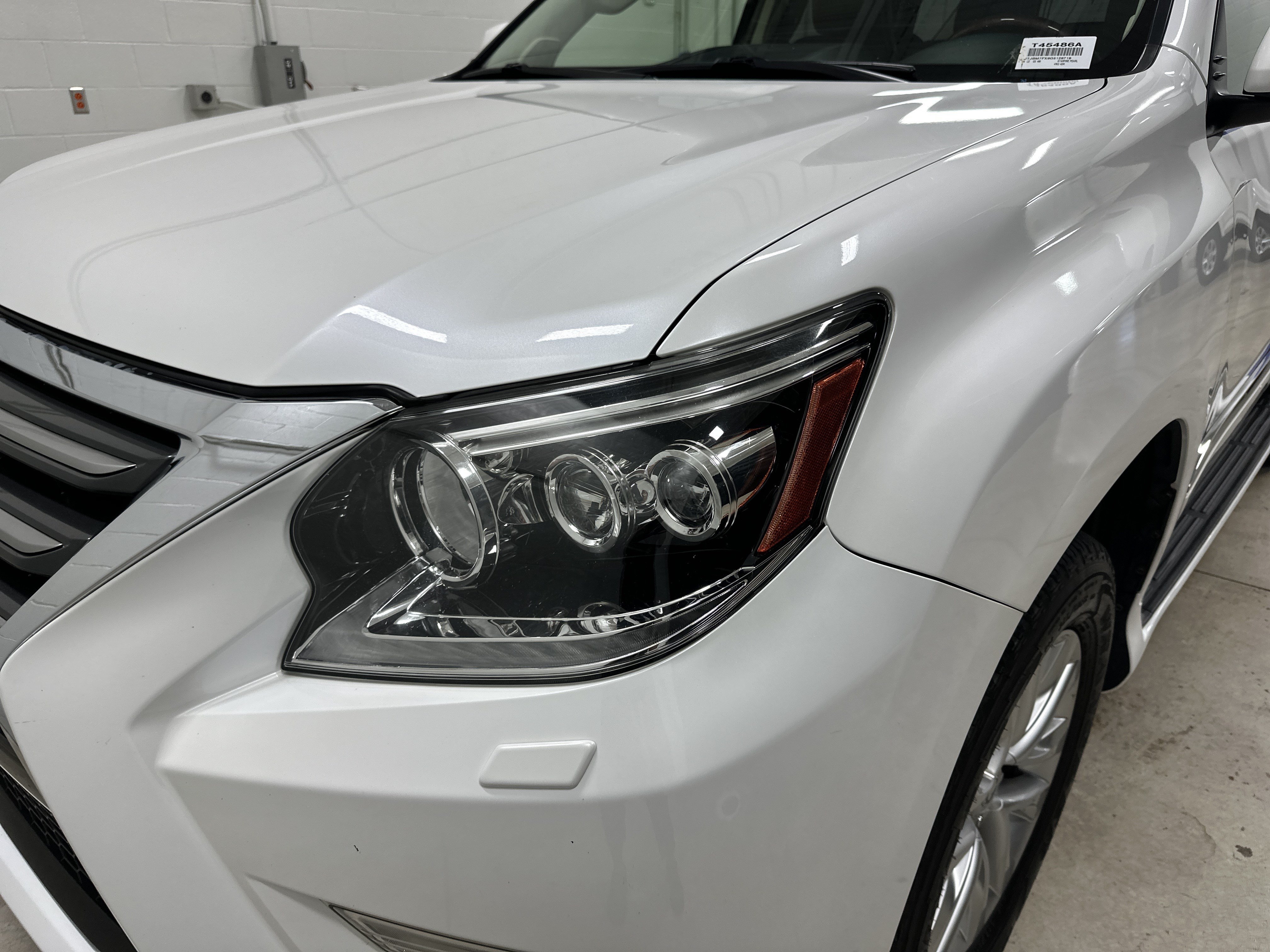 Used 2016 Lexus GX 460 w/ Premium Package AWD/4WD image 6