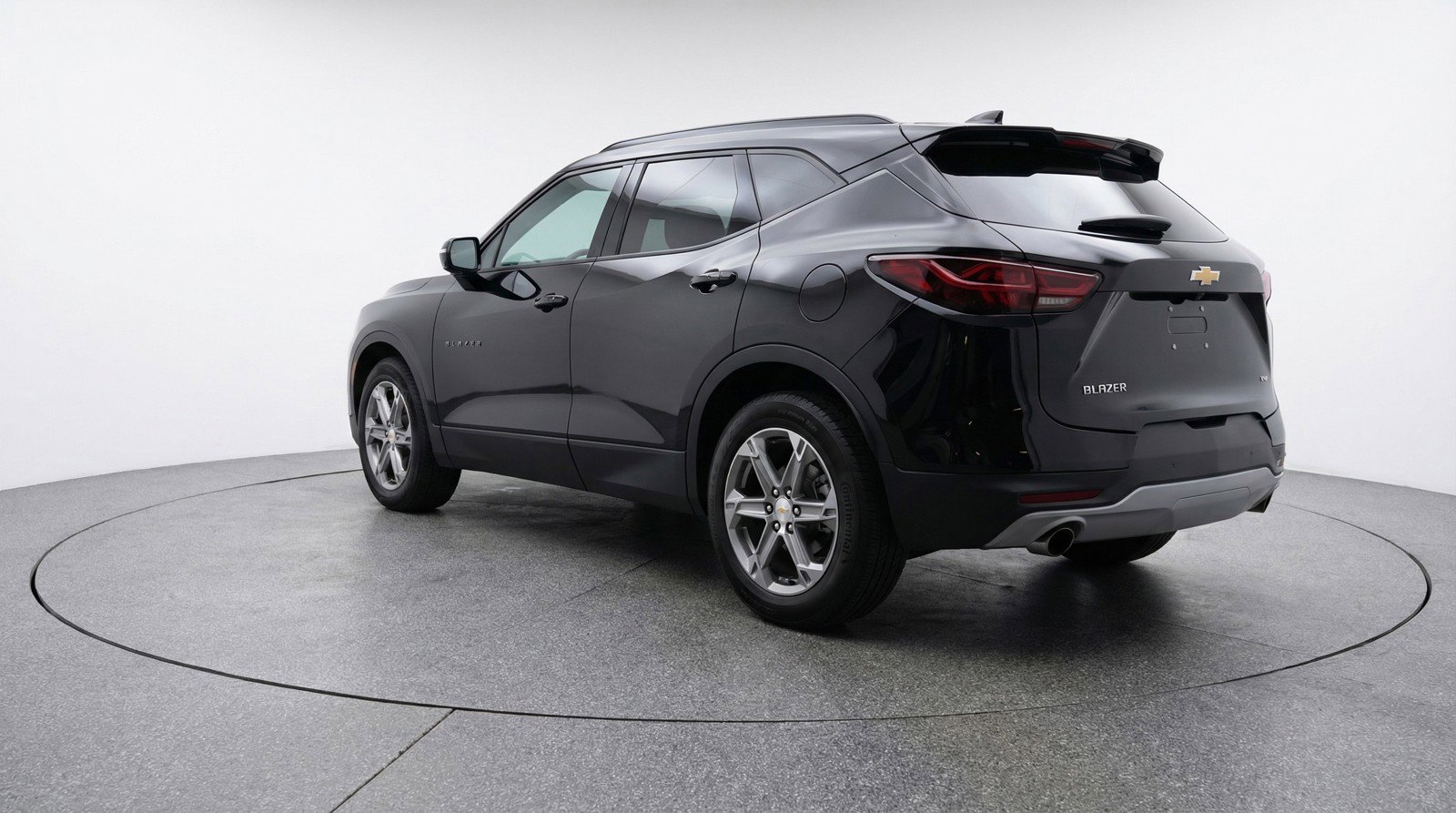 Used 2025 Chevrolet Blazer LT image 6