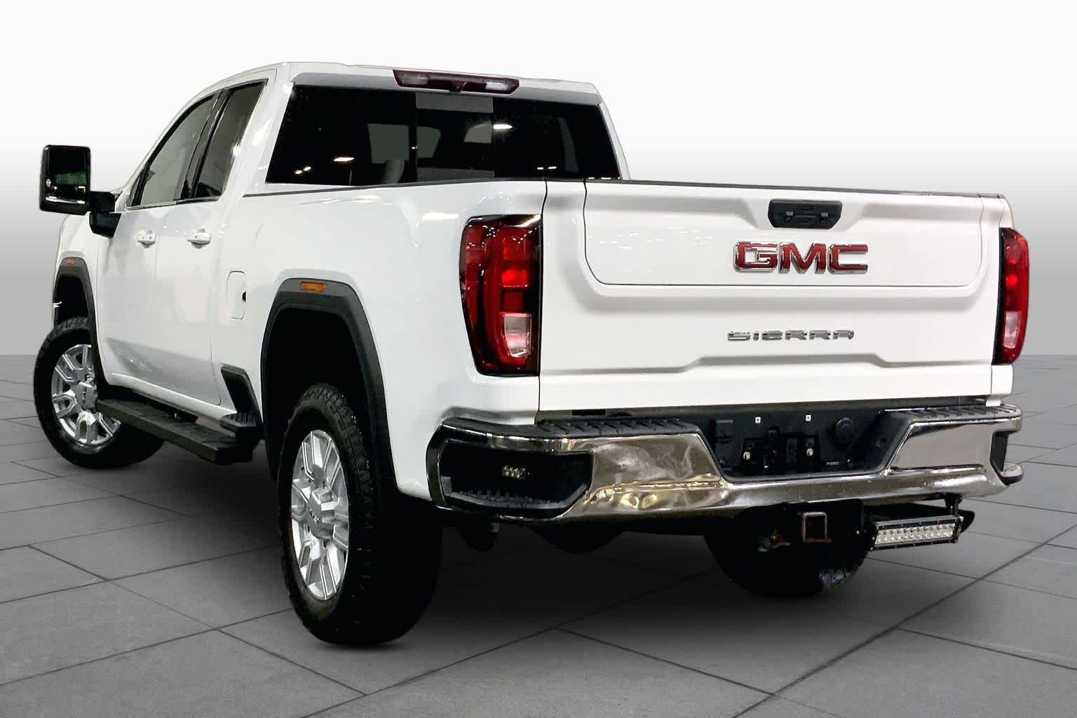 Used 2022 GMC Sierra 2500 SLE w/ SLE Value Package; AWD/4WD image 12