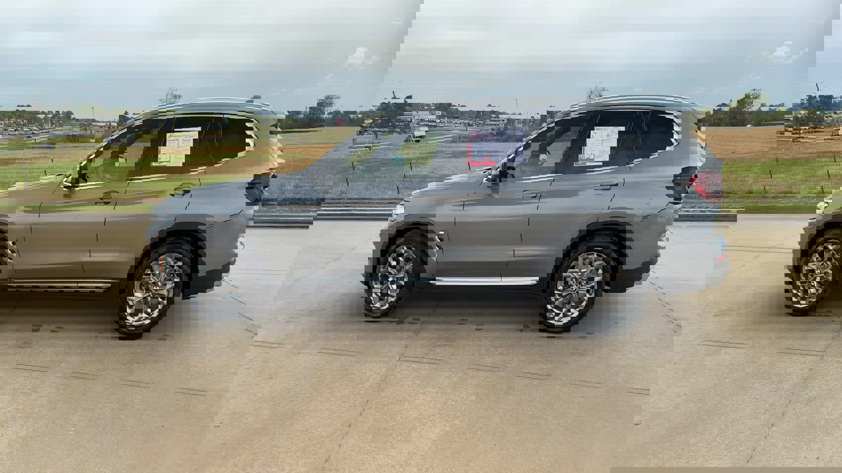 Used 2024 BMW X3 sDrive30i w/ Convenience Package image 5