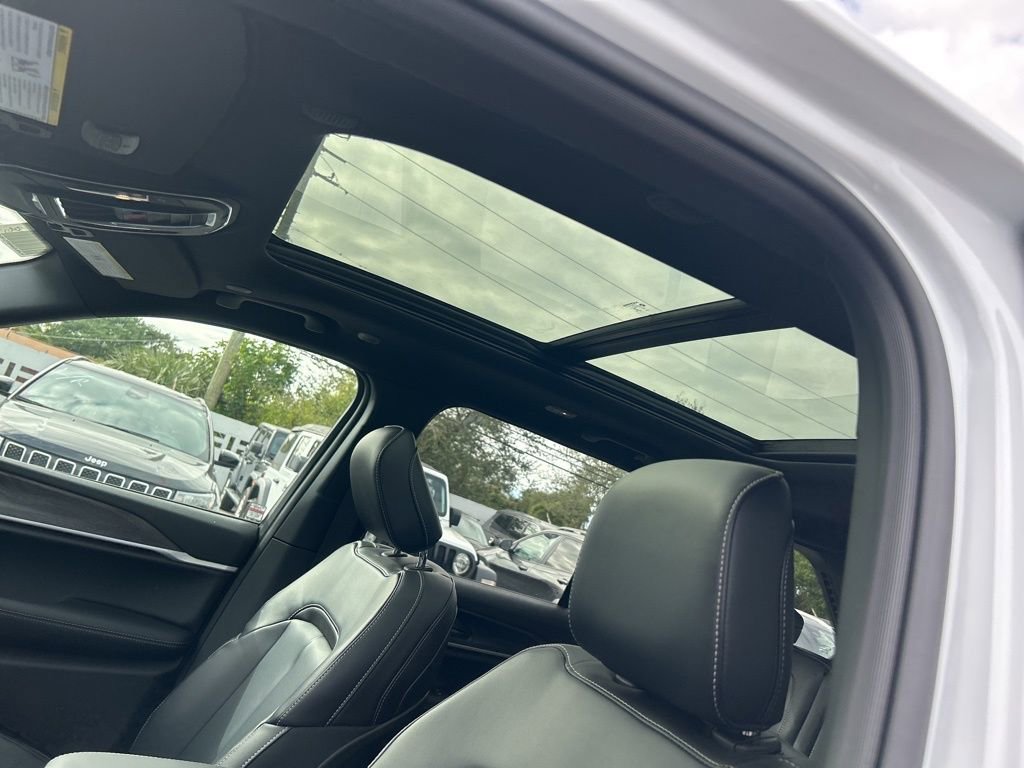 New 2026 Jeep Grand Cherokee Limited image 10