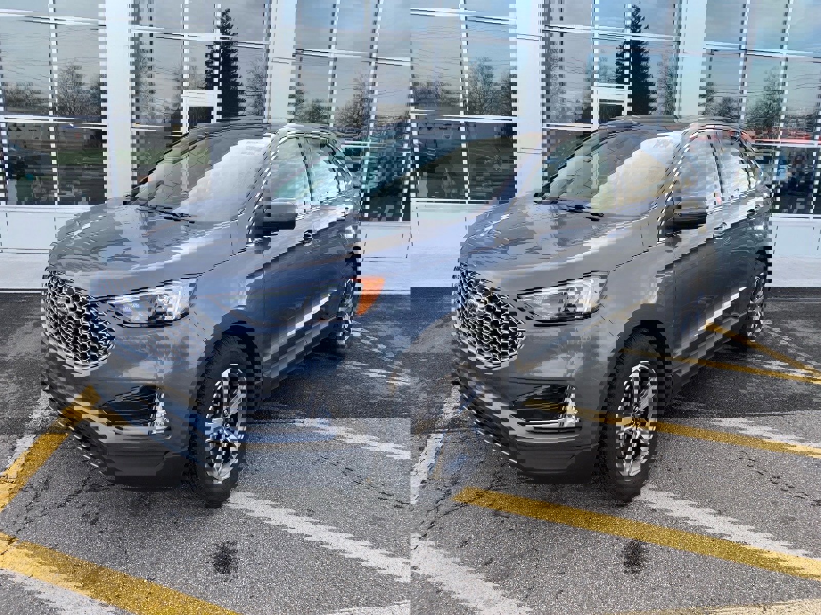 Used 2024 Ford Edge SEL w/ Convenience Package image 1