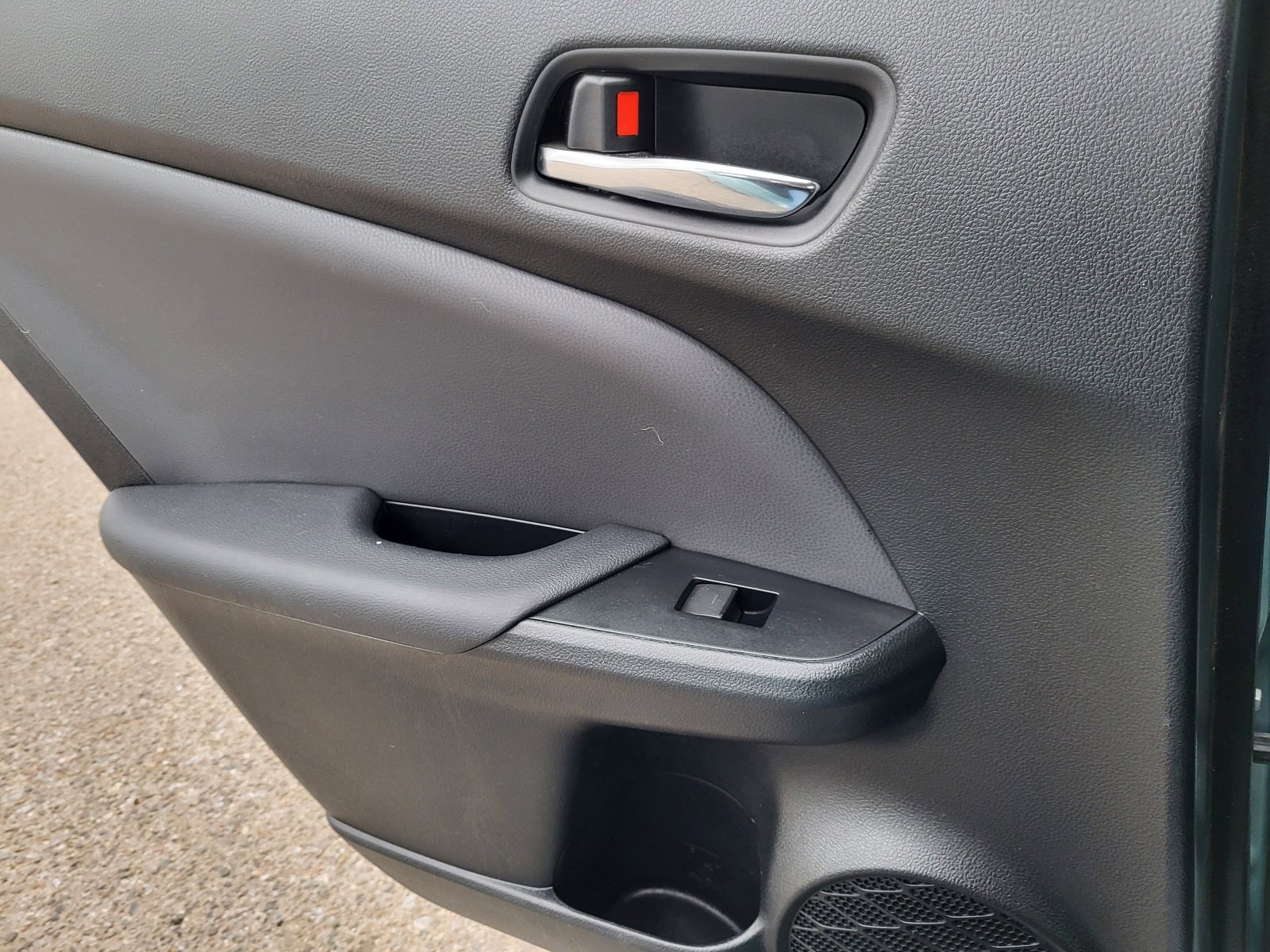 Used 2021 Toyota Prius XLE w/ Carpet Mat Package (TMS) image 18