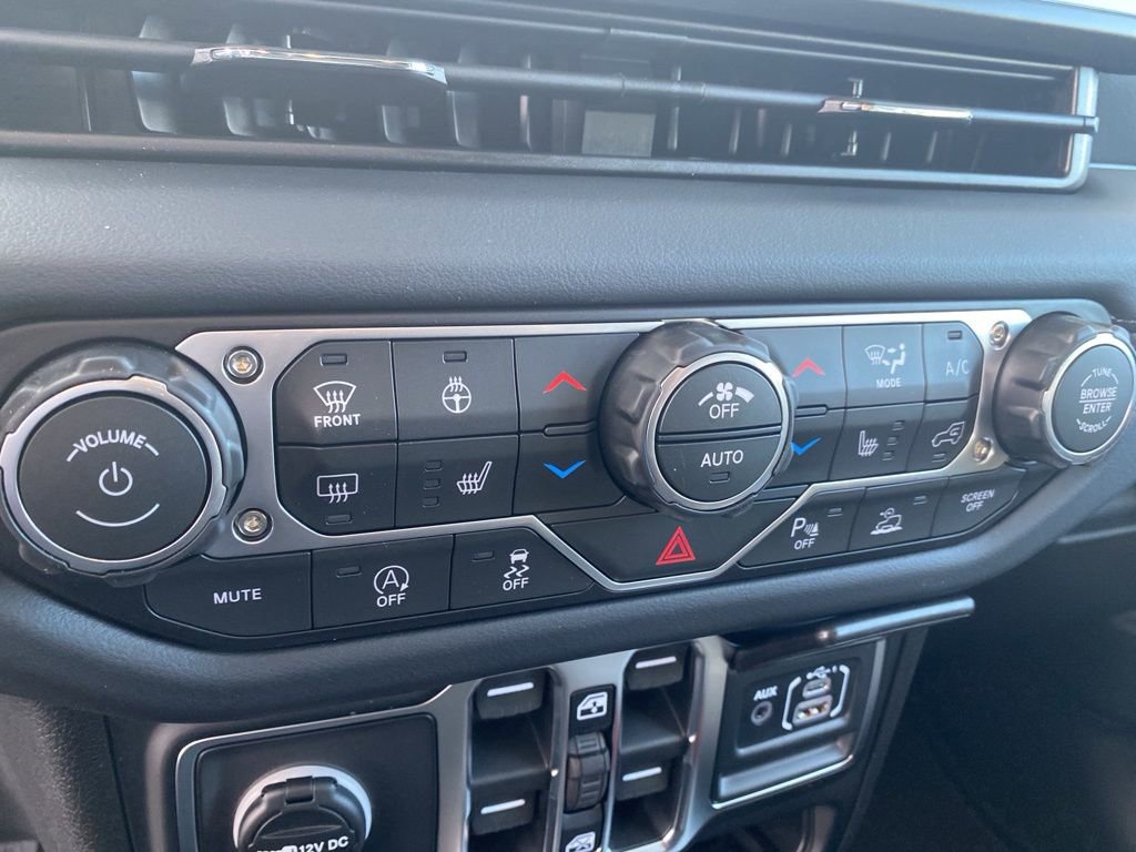 New 2026 Jeep Wrangler Sahara image 34