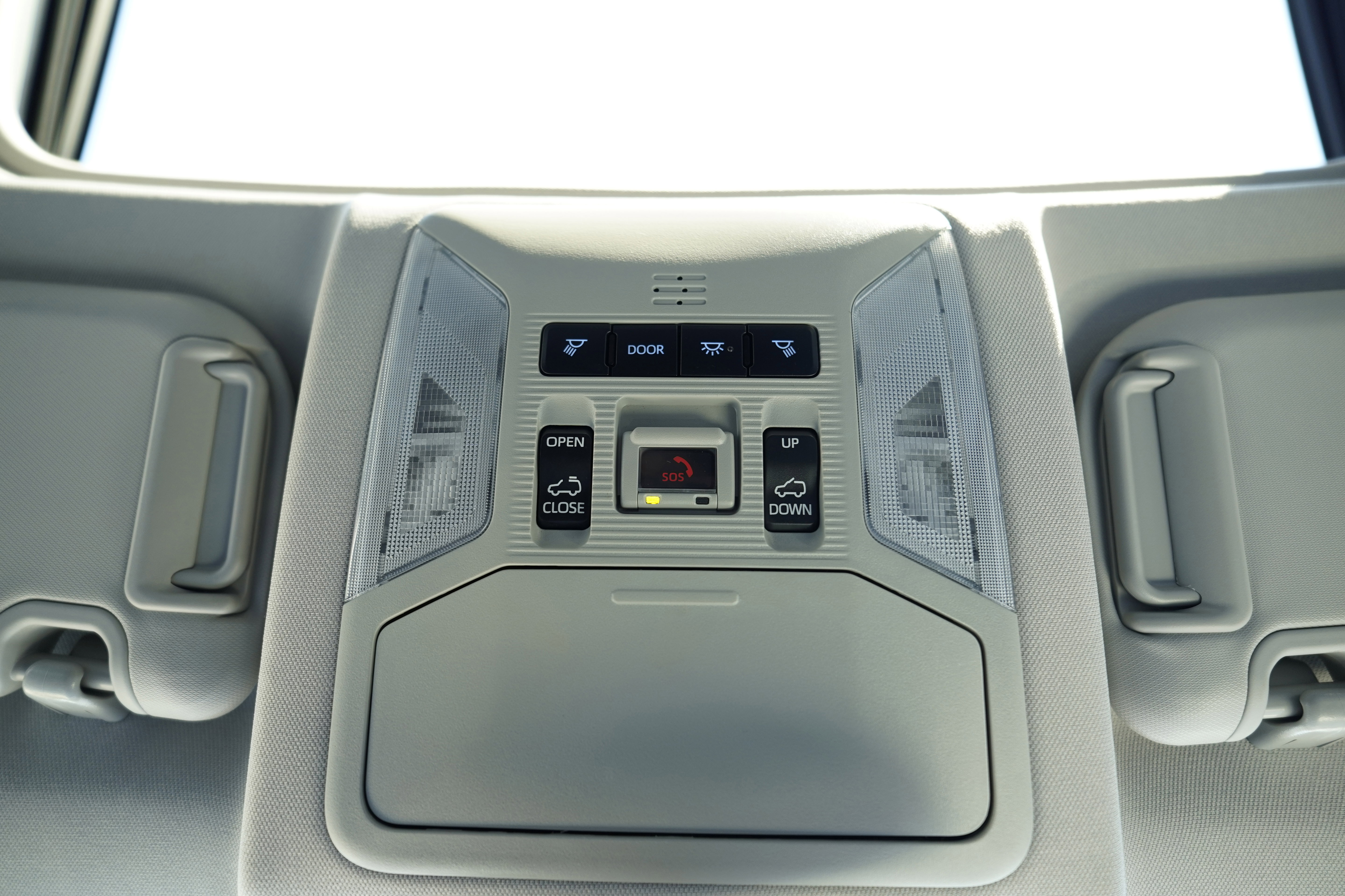 Used 2022 Toyota RAV4 XLE Premium image 24