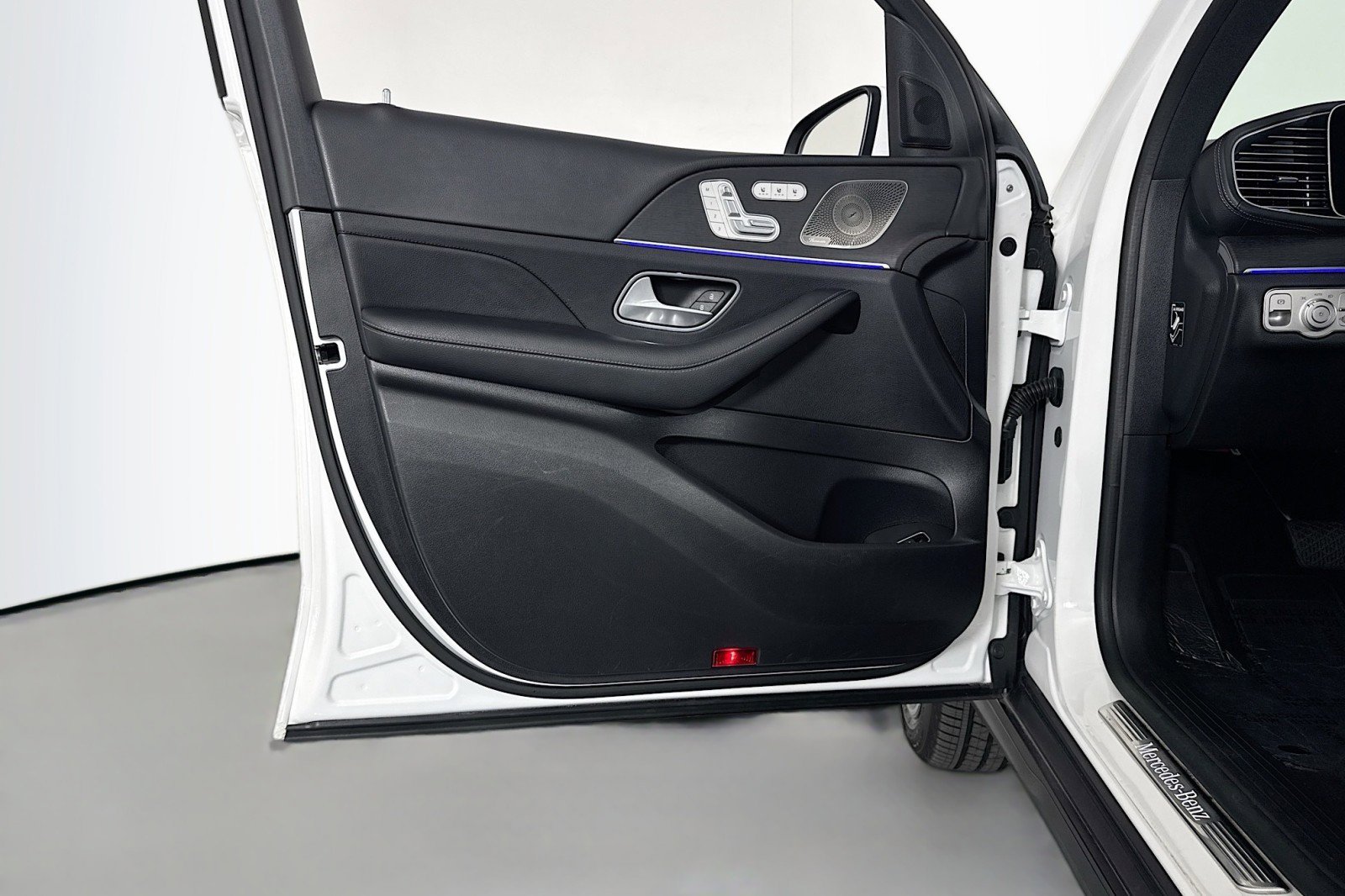 Certified 2024 Mercedes-Benz GLS 450 4MATIC image 22