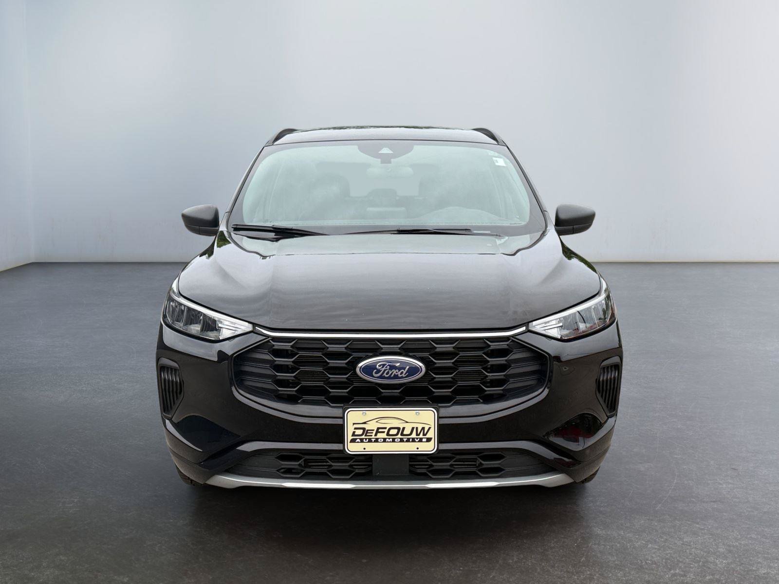 Used 2023 Ford Escape ST-Line AWD/4WD image 8