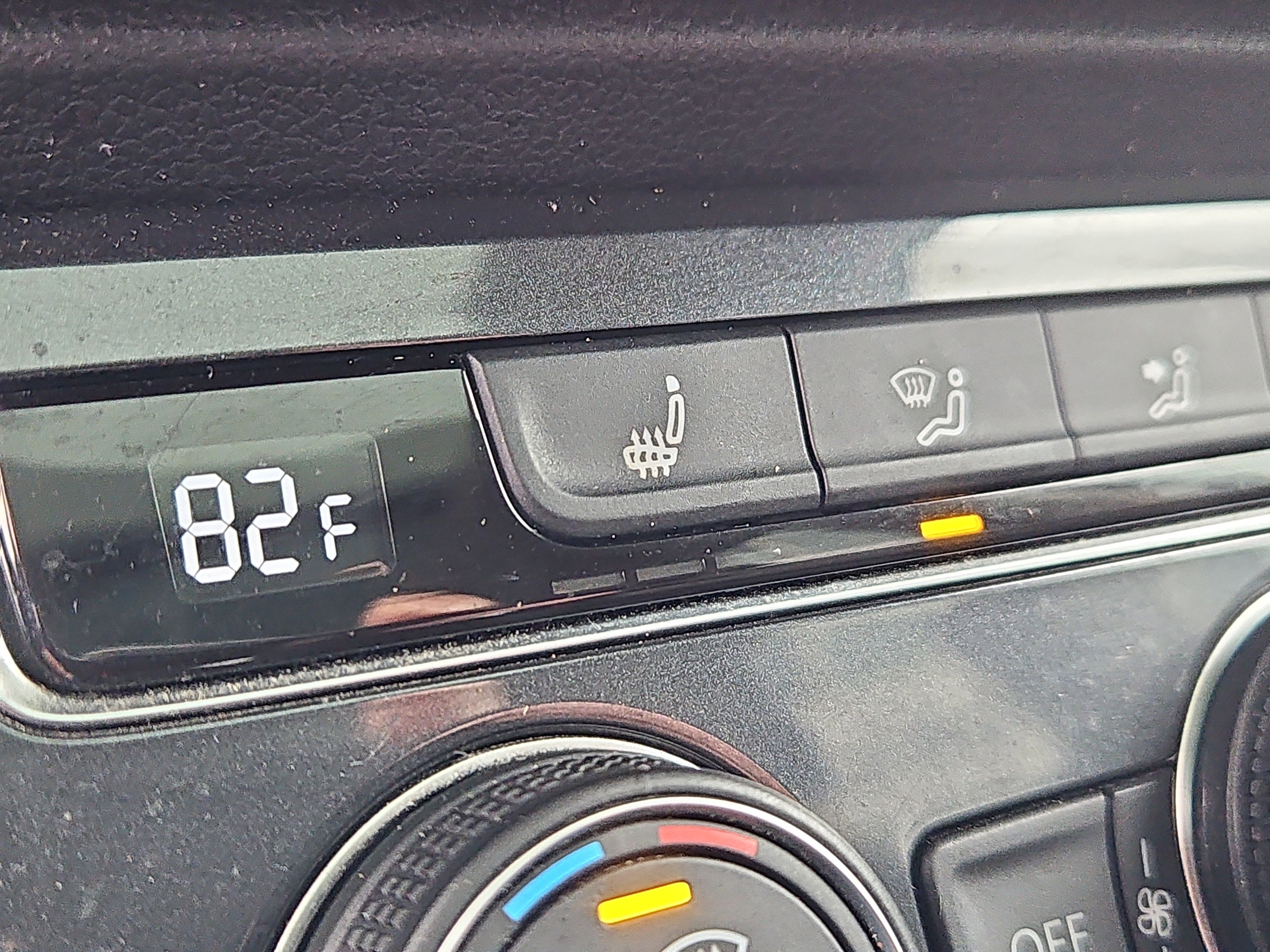 Used 2021 Volkswagen Tiguan SE w/ Panoramic Sunroof Package image 12