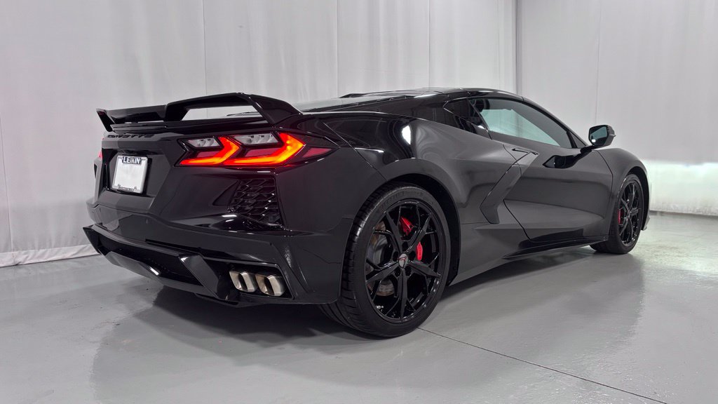 Used 2022 Chevrolet Corvette Stingray Premium Cpe w/ Z51 Performance Package RWD image 6
