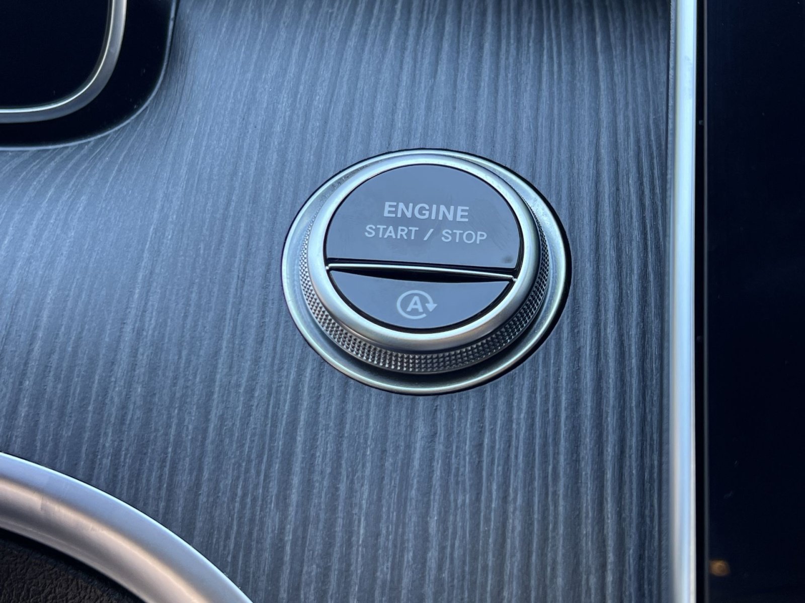 Certified 2025 Mercedes-Benz C 300 4MATIC Sedan image 38