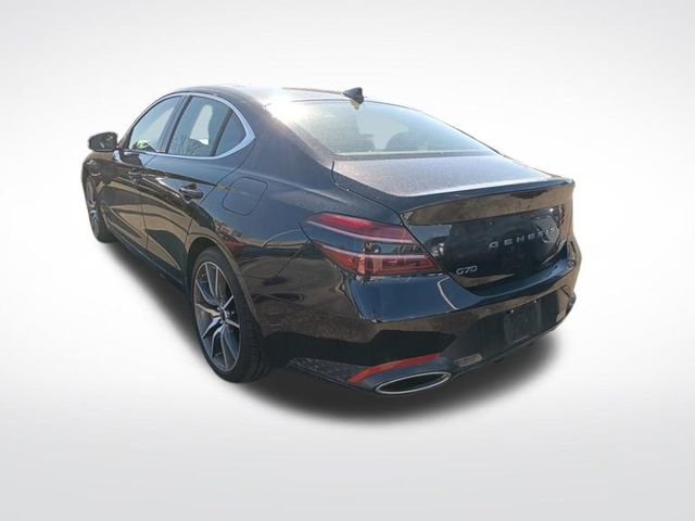 Used 2025 Genesis G70 2.5T image 3