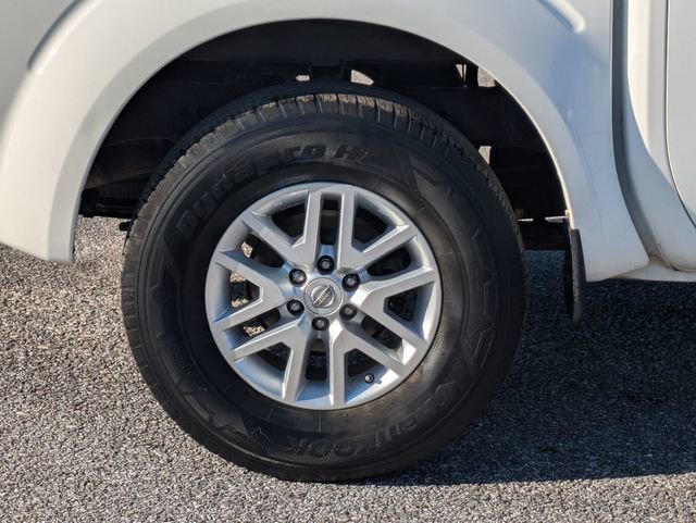 Used 2019 Nissan Frontier SV image 13