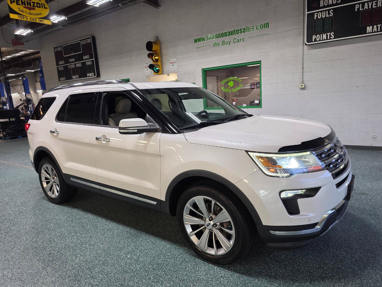 Used 2019 Ford Explorer Limited w/ Ford Safe & Smart Package AWD/4WD image 4