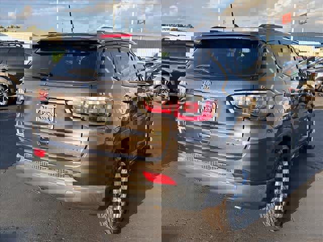 Used 2018 Jeep Compass Sport image 3