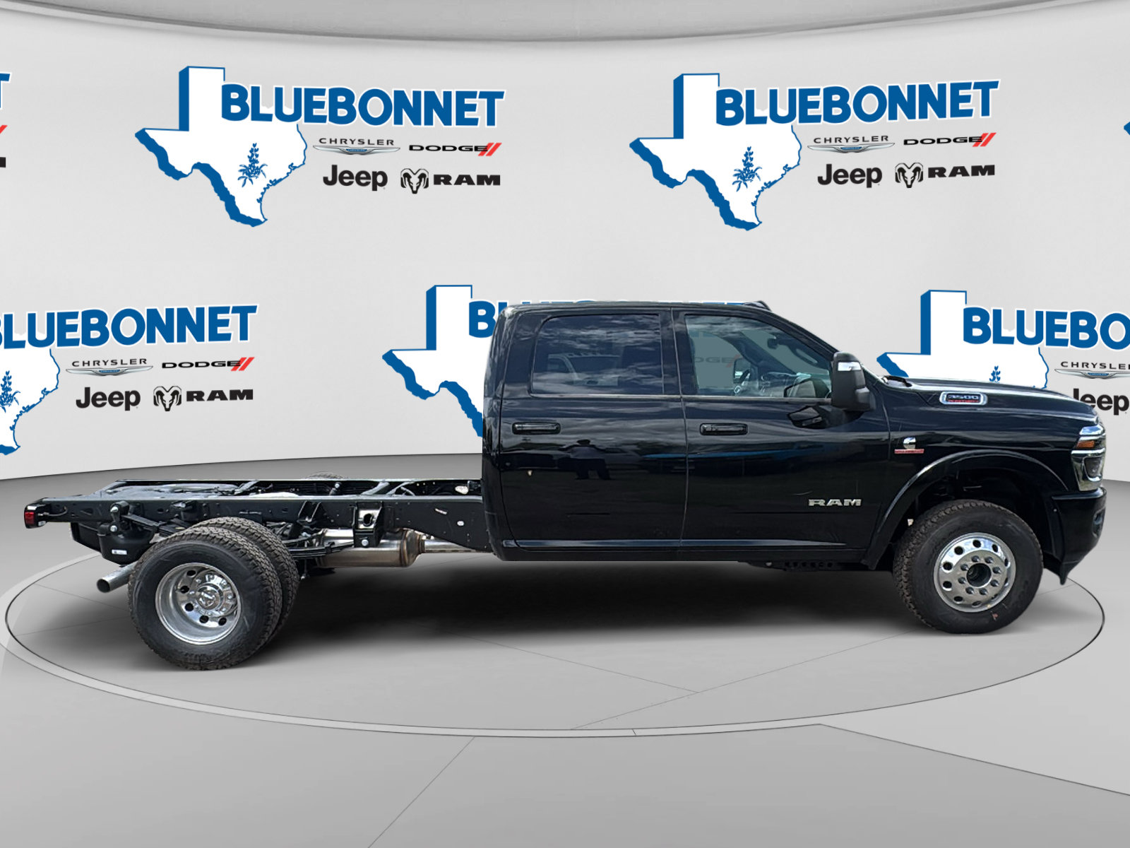 New 2026 RAM 3500 Big Horn w/ Laramie Trim Package AWD/4WD image 4