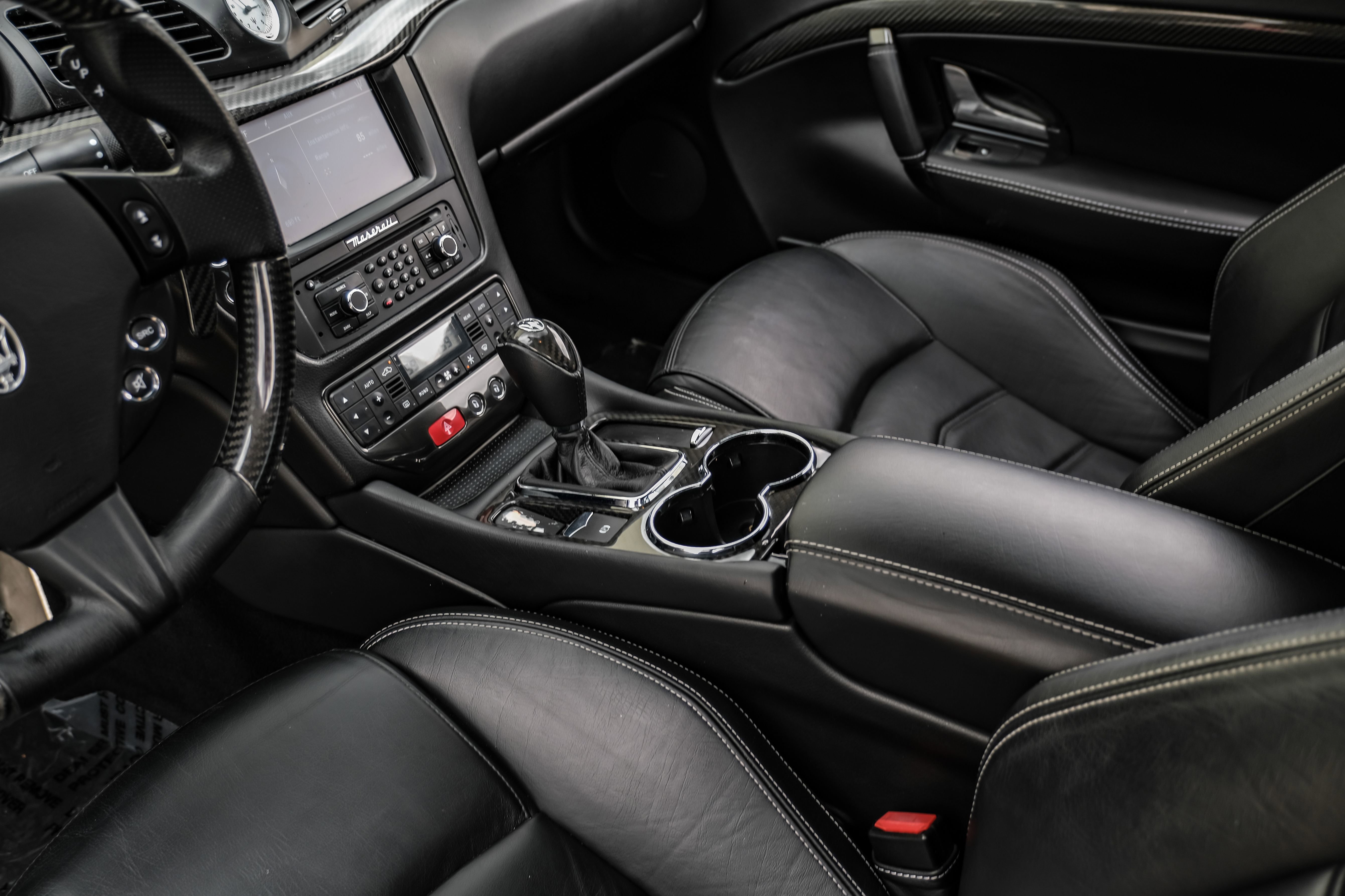 Used 2015 Maserati GranTurismo Sport RWD image 20