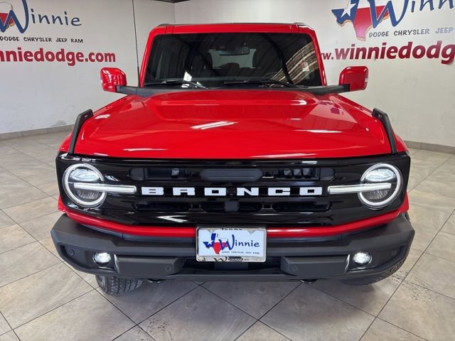 Used 2023 Ford Bronco Outer Banks image 2