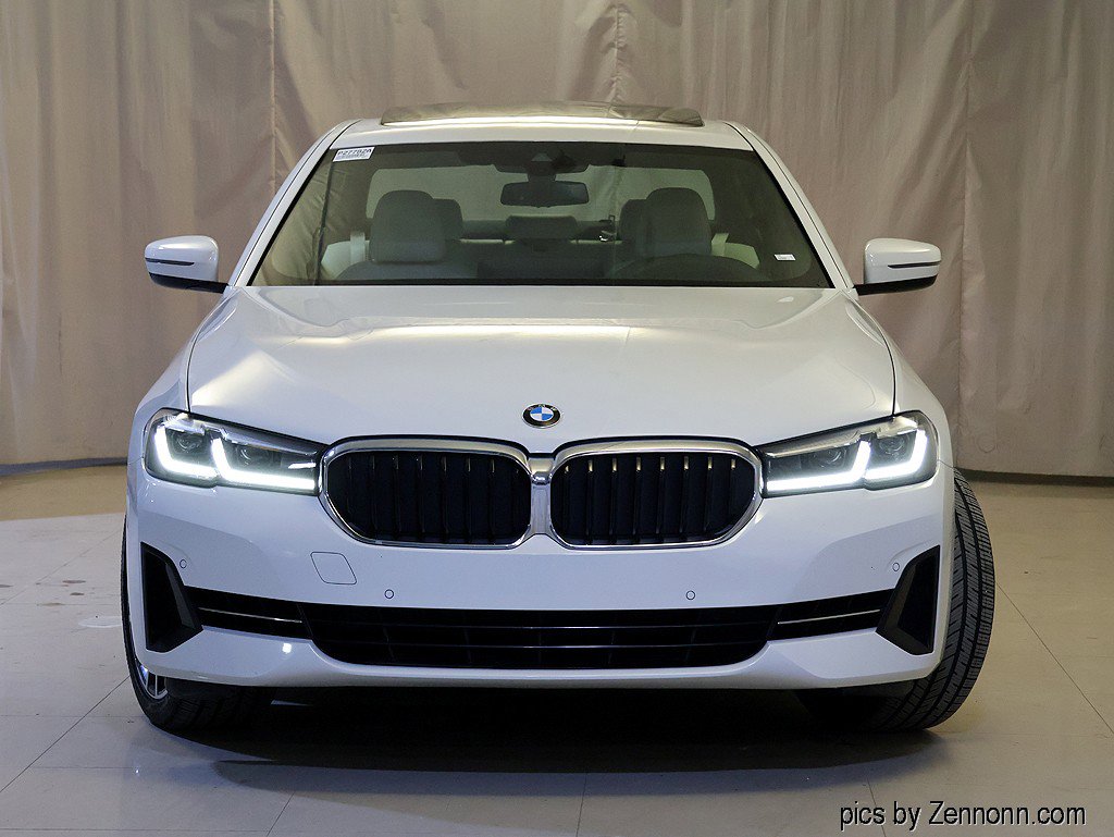 Used 2022 BMW 540i w/ Premium Package image 5
