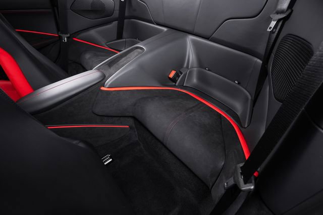 Used 2025 Ferrari Roma Spider RWD image 26