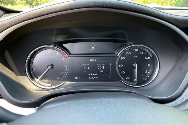 Certified 2022 Cadillac XT4 Luxury w/ Cold Weather Package FWD image 10