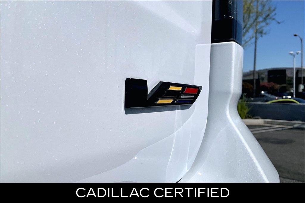 Used 2026 Cadillac Escalade ESV V w/ LPO, ONYX Package AWD/4WD image 11