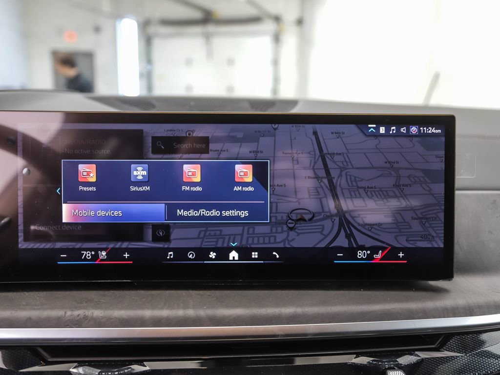 Used 2025 BMW X7 xDrive40i image 15