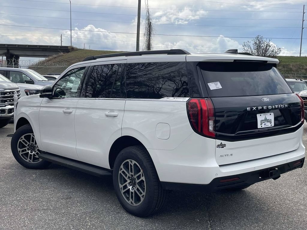 New 2026 Ford Expedition Active RWD image 5