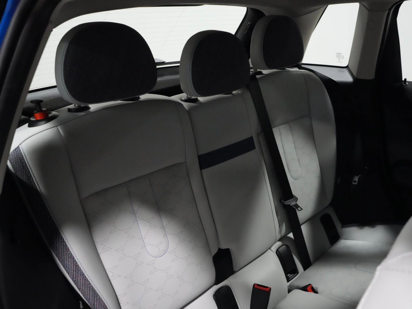 Certified 2025 MINI Cooper S image 11