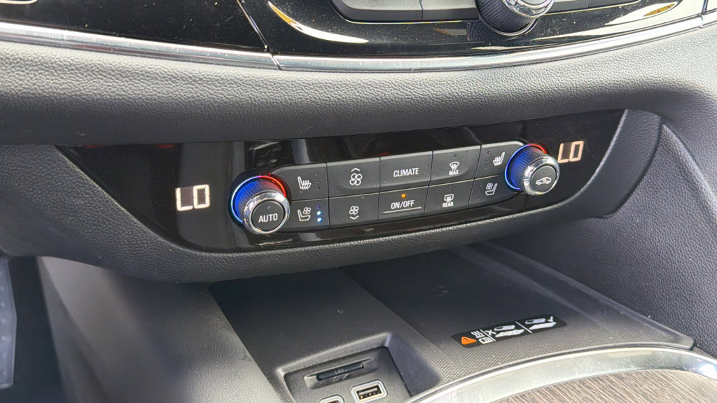 Used 2023 Buick Enclave Avenir w/ Avenir Technology Package image 14