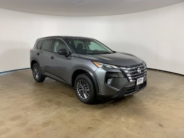 Used 2024 Nissan Rogue S AWD/4WD image 5