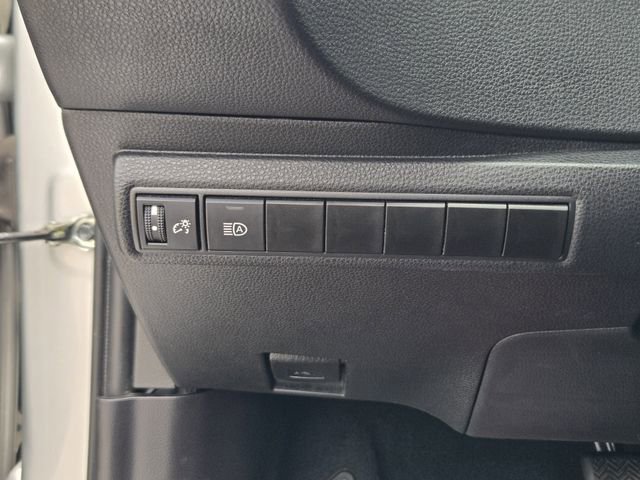 Used 2024 Toyota Corolla LE image 15
