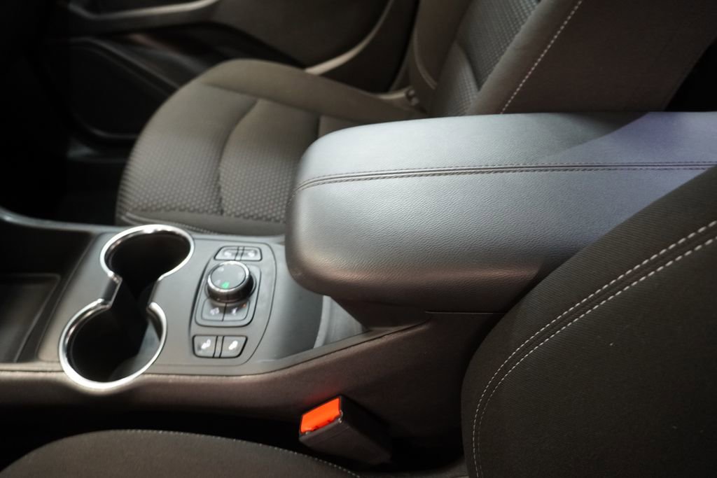 Used 2024 GMC Terrain SLE w/ Driver Convenience Package AWD/4WD image 22