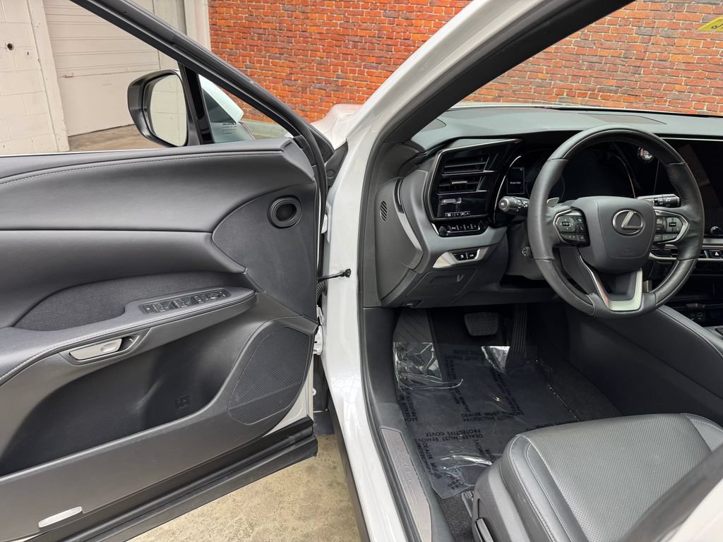 Used 2023 Lexus RX 350 Premium w/ Accessory Package (Z1) AWD/4WD image 8
